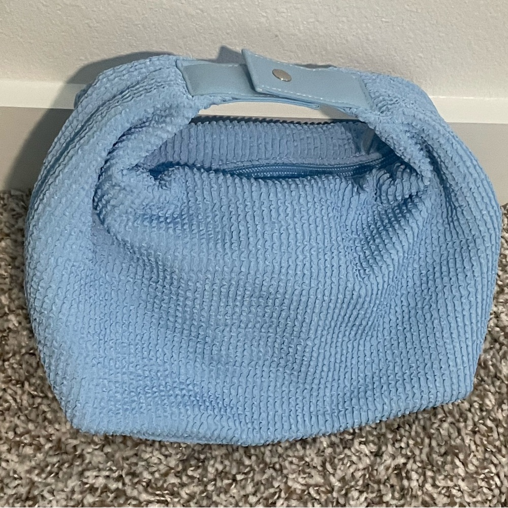 NEW- Kate Spade Blue Cosmetic Pag/Purse - Picture 3 of 7